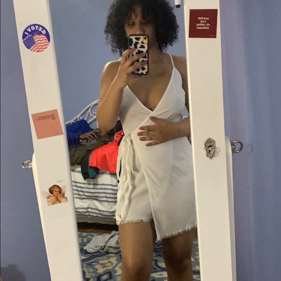 White wrap around Low cut dress - Picture 2 of 5